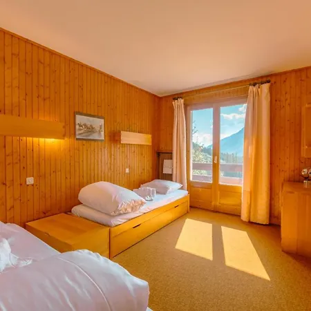 Chalet Corzelet In - Out - Happy